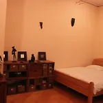 Hall Prestige 2bdr