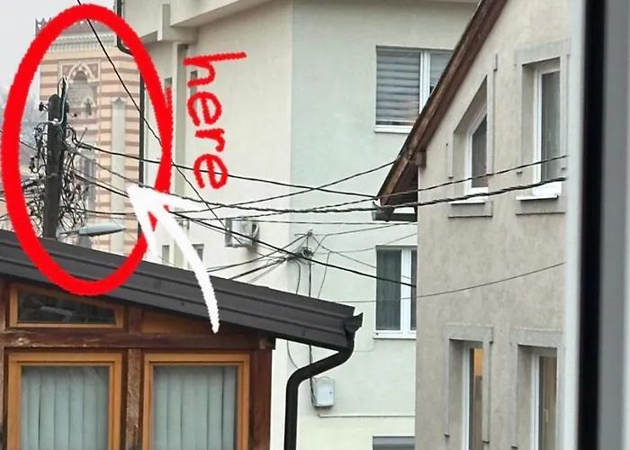 Hall Prestige 2bdr *